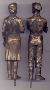 рабочий и рабочая... или пилоты  ... бронза