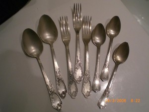 ложки-вилки. дешего.