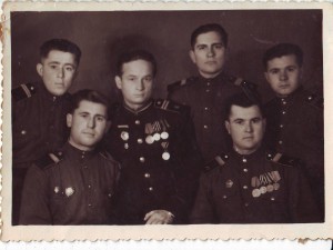 6 фото с отличниками.