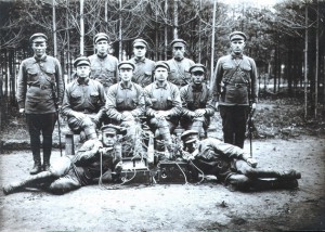 Три фотки 20-х годов.