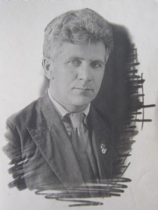 Железнодорожник. 2 фото.