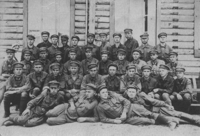 Два фото 1934 г. На петлицах - топор и якорь.