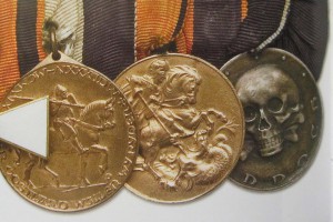 ...Медаль ЗА БОИ В КУРЛЯНДИИ Леонидович и Ковригин