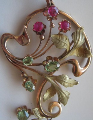 кулончик женск 56 пр, красивый, дорогой