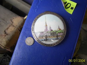 Пудренница - серебро с эмалью.