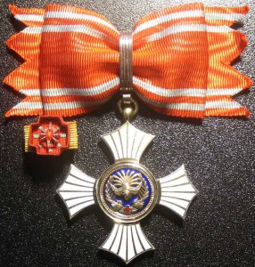 Орден заслуг КРАСНОГО КРЕСТА для дам