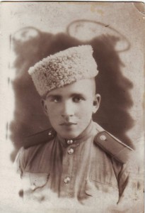 2 фото казачков.1944г.