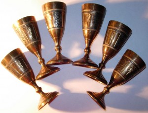 Хороший набор серебрянных стопочек - 6 шт.