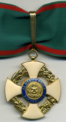 Италия. Орден За заслуги перед Республикой III ст с 2001 г