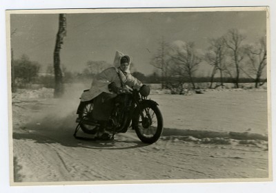 Шикарный "зимний" мотоцикл. Действующая армия. 1942 г.