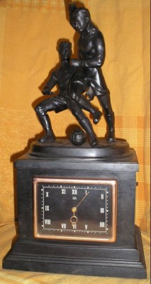 1966г. КАСЛИНСКИЕ БОЛЬШИЕ КАМИННЫЕ ЧАСЫ ФУТБОЛИСТЫ!