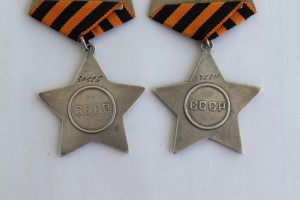 Боевые Славы №2-30523 и №3-175811 на доке на одного.