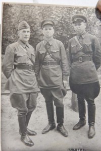 фото НКВД с яйцами на рукавах