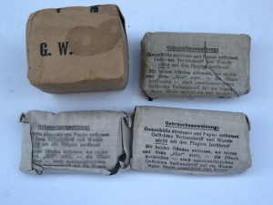 Перевязочный медицинский пакет.