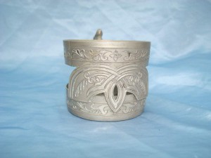 Подстаканник - с фигурной ручкой.