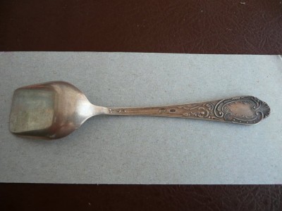 Ложка-совок для сахара 875 проба.