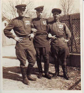 Шесть разных фотографий.
