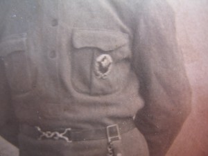 Военный___кортик,знак ?