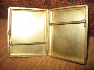 Портсигар___ здание Моссовета___165гр.