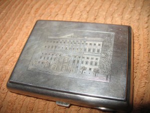 Портсигар___ здание Моссовета___165гр.