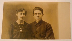 Красный командир с женой 1920г.