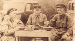 Блатные обедают :)))