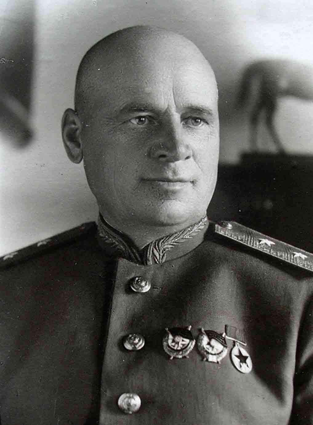 Генерал КАЛИНИН (в сканотеку)