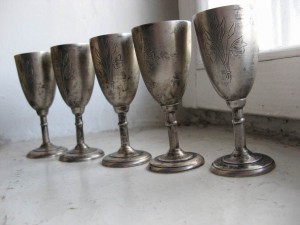 Пять серебряных рюмок. 875*