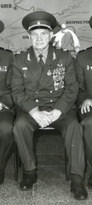 Два фото- ДВАЖДЫ ГСС (Чуйков В.И.)