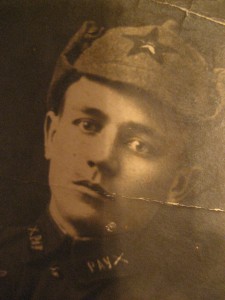 Фото разные. Шифровки "ВМУ", "РАУ", будет дополнение, похож.