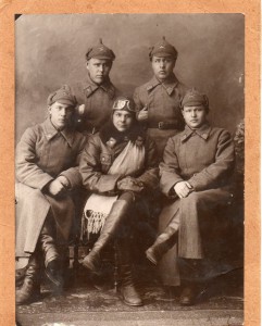 Лётчики 1934-го года.(В будёновках).