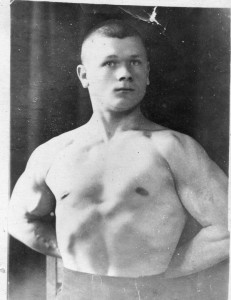 Качки,борцы и культуристы.