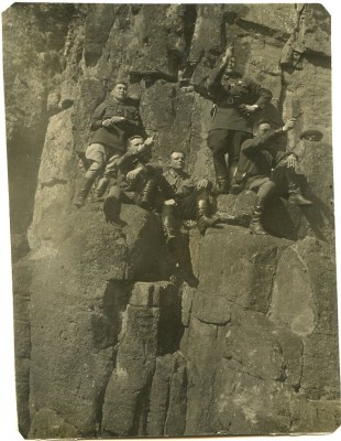 Сдача норматива по стрельбе.