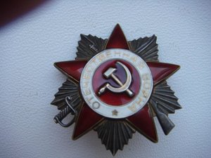 ОВ-2(Ю) на доке.Винт не по центру.