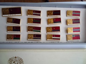 Республики 16 значков в родной коробке