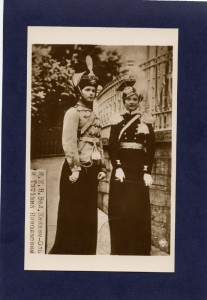 Великие Княжны Ольга и Татьяна (фотооткрытка)