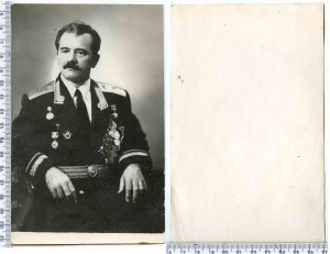 Два фото ГСС(Коломейцев А.Ф.)+газета(описание фронтов. пути)