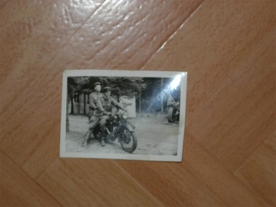 Небольшое количество фотографий.