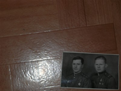 Небольшое количество фотографий.