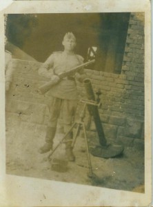 Два фото. Зенитки, миномет....