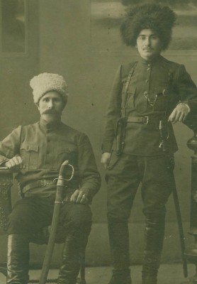 Краскомы в папахах. Царицын. Классное фото.