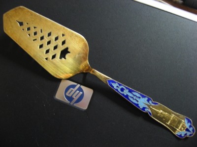 лопатка для торта 875* эмаль,кремль