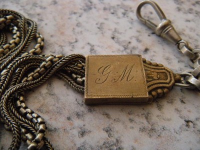 Цепочка для часов.