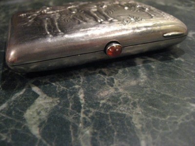 портсигар "На распутье"