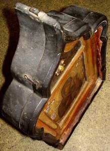 Тихвинская,в киоте.