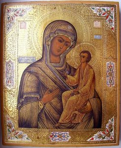 Тихвинская,в киоте.