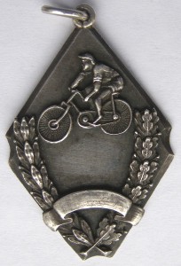 Велосипед. 30-е гг. Серебро 875-я.