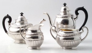 Чайно-кофейный сервиз.4 предмета.Серебро.1918 год.