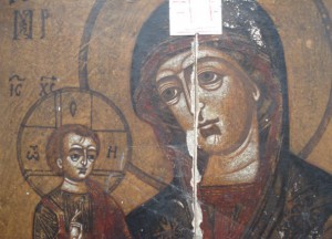 БМ "Троеручница" в ковчеге старая.