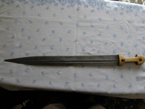 Кабардинский большой нож , ручка слон кость.